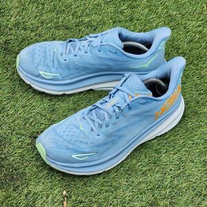 HOKA CLIFTON 9 - Mens Atheltic Shoes - SIZE 12.D